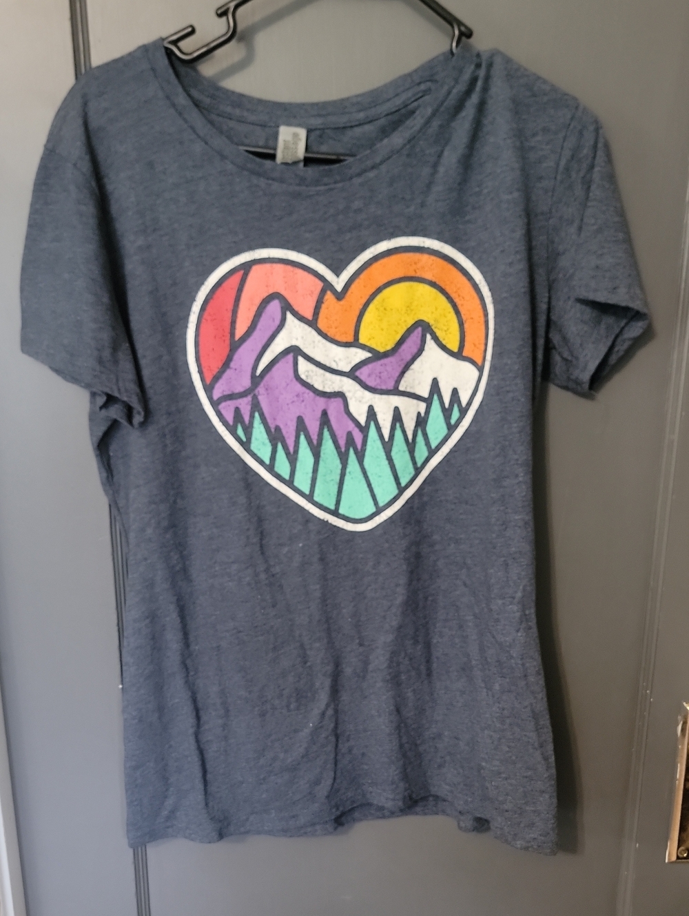 Womens Short-Sleeve Heart Mountain Graphic Tee - Blue